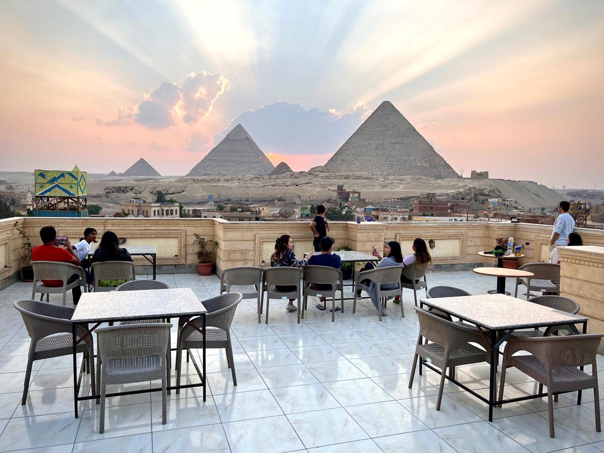 Moses Pyramids Inn Kafret el-Gabal Esterno foto